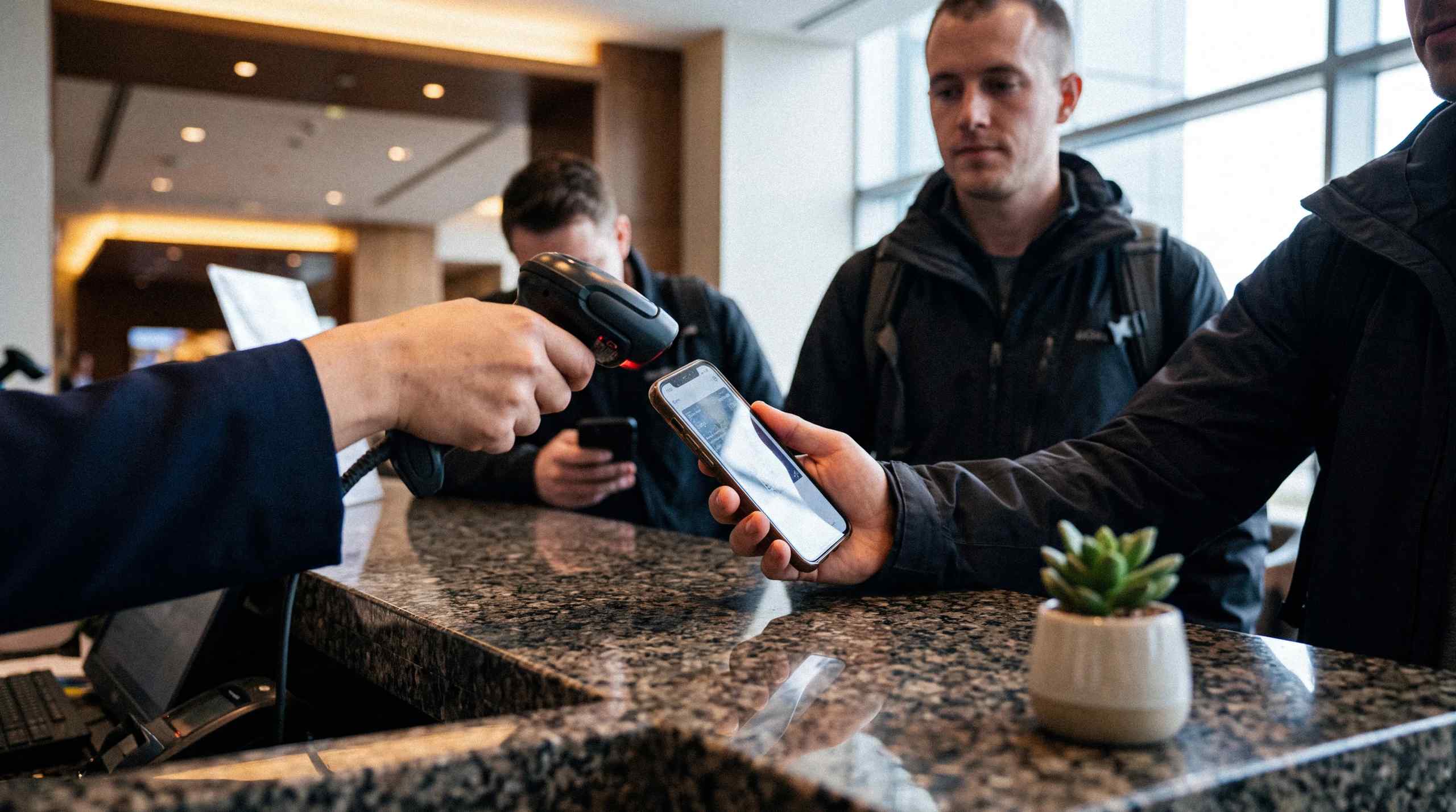scanning into airport lounge