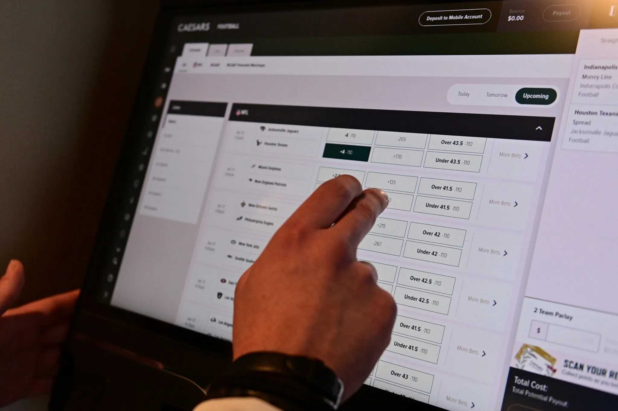 What Is a Parlay Bet?