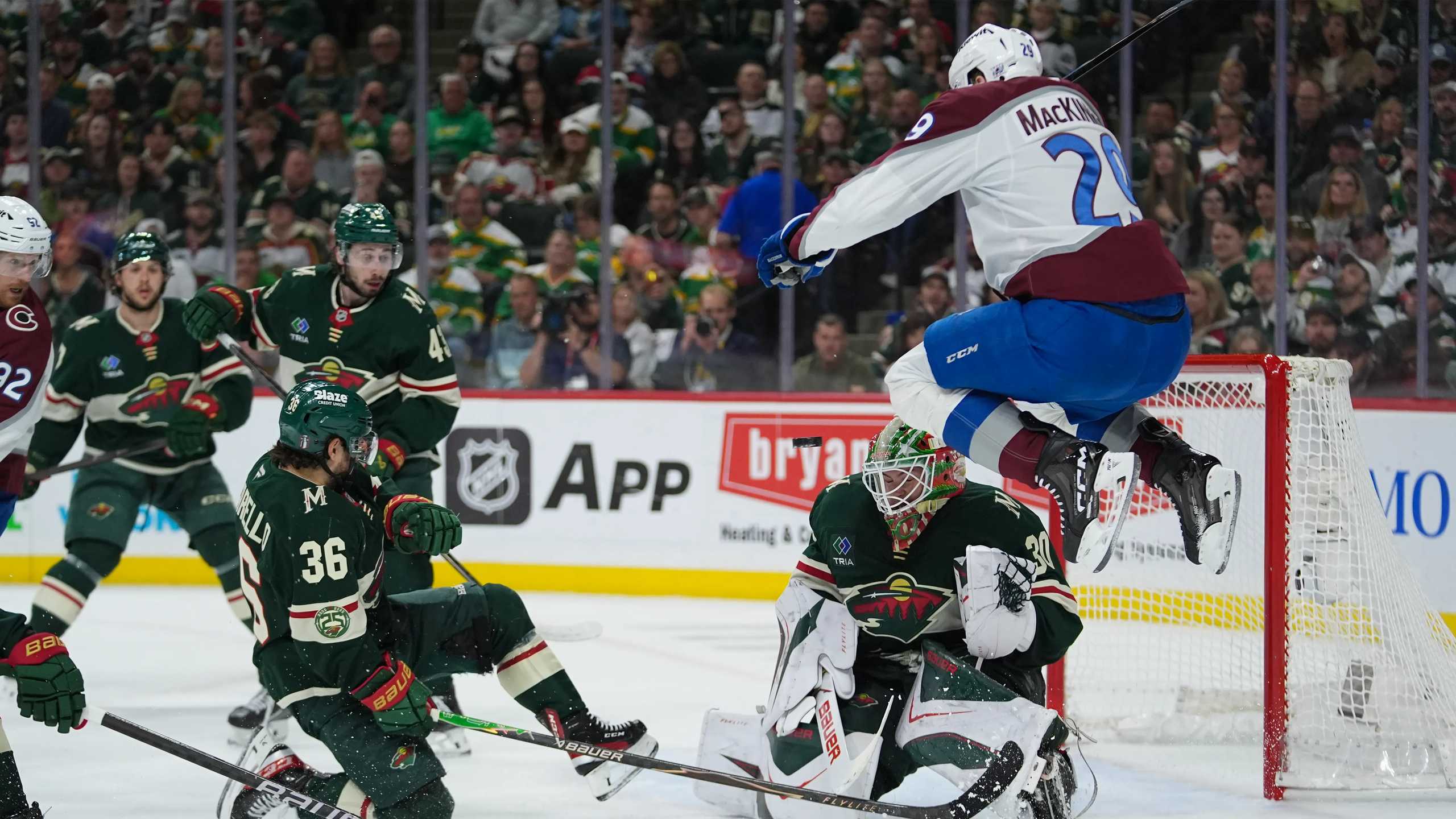 How Much Does Size Actually Matter in These NHL Playoffs?