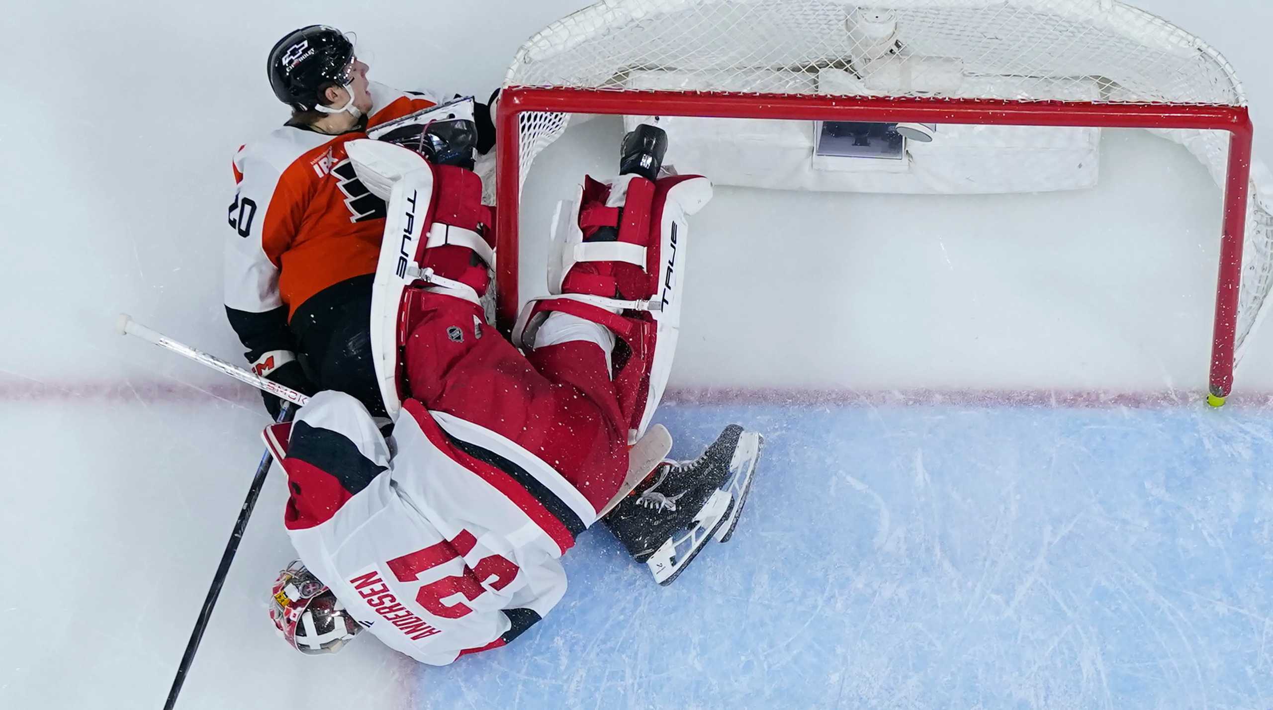 NHL Playoff Betting: Beware of Overpriced Favorites 